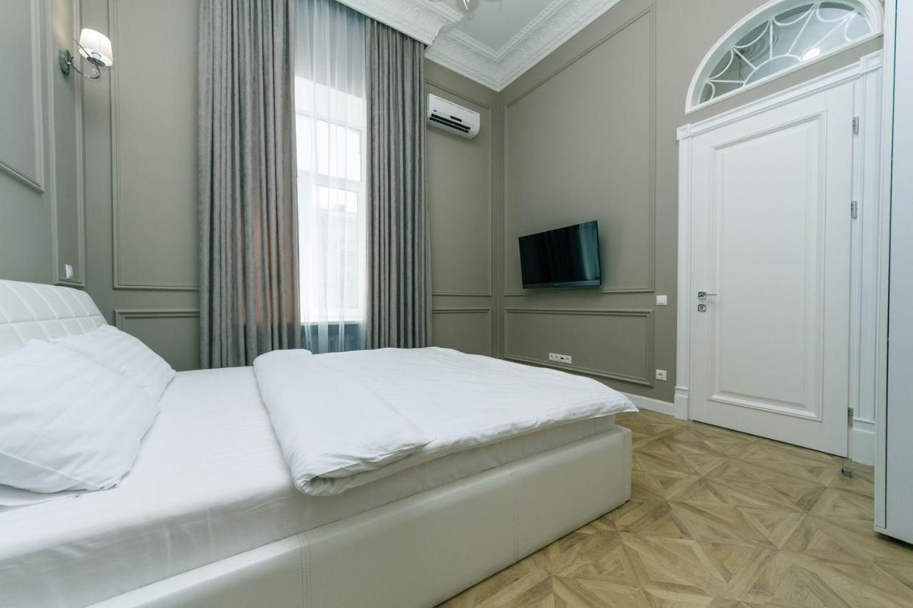 Luxury Beatiful Apartment On Pyshkinska Street Kiev Eksteriør bilde